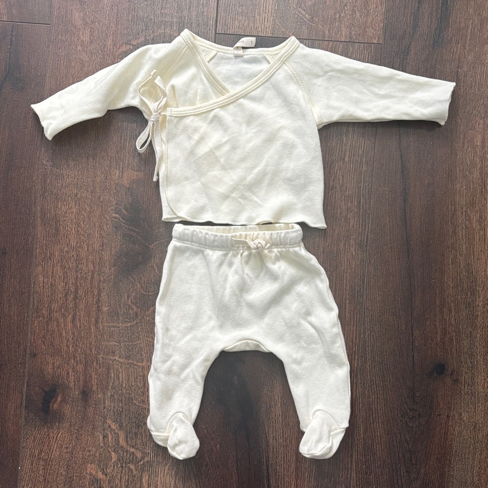 Quincy Mae Cream Knit Baby Matching Set